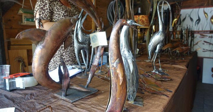 Schilderijen en beelden van Ahmad Azimi deelnemer Kunstmarkt Wezup