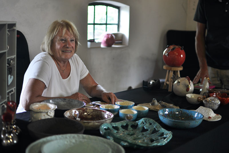 Keramiek van Keramineke - Ineke de Boer deelnemer Kunstmarkt Wezup 2019